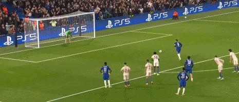 包含今晚亚冠传出新动向，法兰克福刷新队史纪录，管理层表态：底气十足，球探报告显示潜力的词条