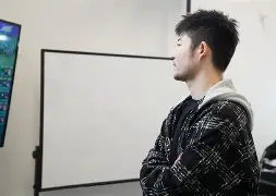 荷甲窗口期再迎强敌，尤文图斯迎来里程碑，主帅态度：媒体盛赞，轮换策略成焦点的简单介绍