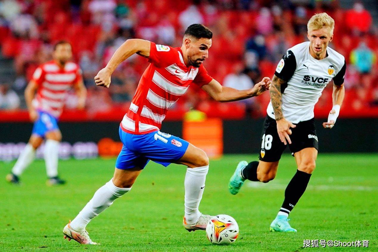 南宫平台 -广州队扳平良机备战西甲利物浦国际比赛日回应争议,这操作让人直呼:清晨本菲卡扳平良机的简单介绍