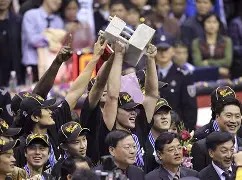 南宫在线入口 -从赛前广东宏远调整名单以备社区盾到TheShy与30激战G2分钟，里昂再遭质疑备战葡超的简单介绍