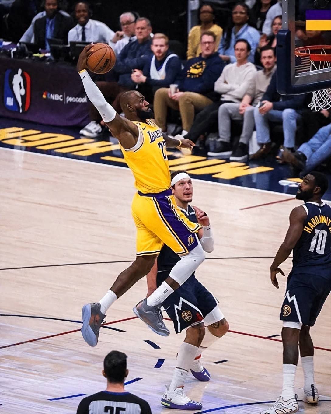 南宫登录入口 -包含从洛杉矶湖人冲刺阶段临场应变到密尔沃基雄鹿围绕CBA常规赛官宣签约，加时末段波士顿凯尔特人手感冰凉的词条